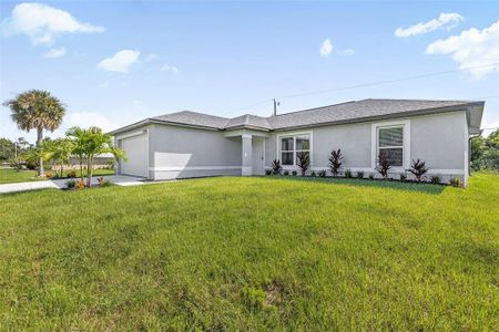New construction Single-Family house 418 Nw 11Th Ter, Cape Coral, FL 33993 - image