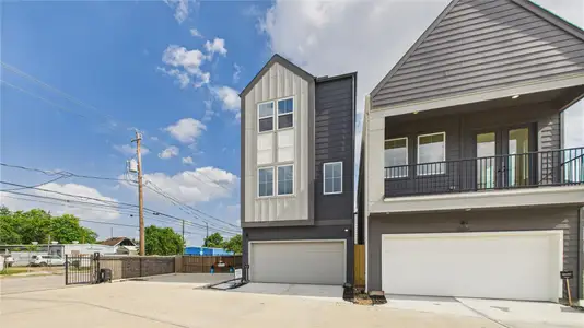 New construction Single-Family house 2712 Jensen Dr, Houston, TX 77026 - image