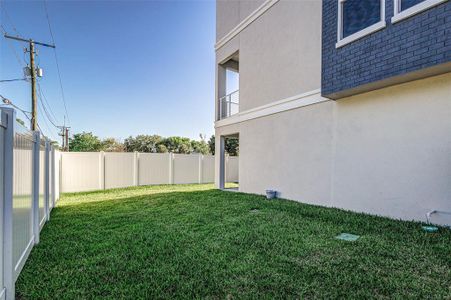 New construction Townhouse house 3847 Seena Manor Ct, Tampa, FL 33618 - image