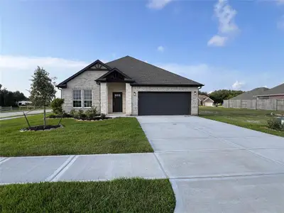 New construction Single-Family house 15826 Sugar Maple Ln, Santa Fe, TX 77517 Hemphill- photo 0