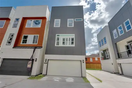New construction Single-Family house 1805 Emir St, Houston, TX 77009 null- photo 0