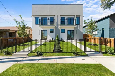 New construction Single-Family house 2313 S Vernon Ave, Dallas, TX 75224 - image