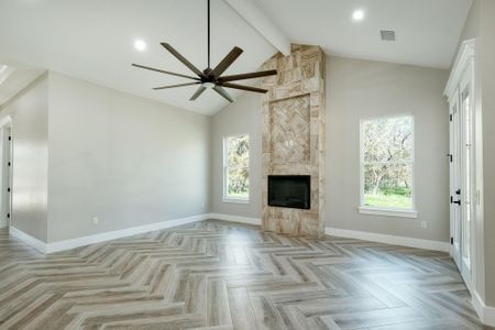 New construction Single-Family house 121 Waimalu Ct, Bastrop, TX 78602 null- photo 7 7