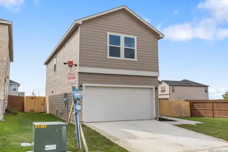 New construction Single-Family house 5006 Kayak Cv, Elmendorf, TX 78112 - image