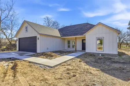 New construction Single-Family house 609 W Washington Ave, Whitney, TX 76692 - image