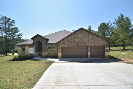 New construction Single-Family house 1613 Brentwood Drive, Huntsville, TX 77340 - photo 0