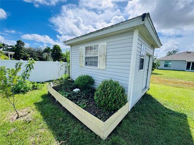 New construction Single-Family house 528 Jacaranda Pkwy E, Cape Coral, FL 33909 - image