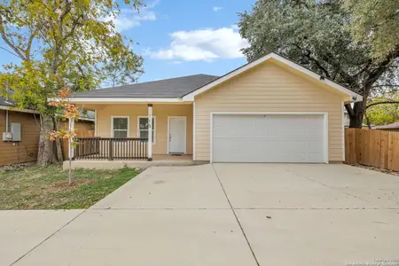 New construction Single-Family house 3715 Commercial, San Antonio, TX 78221 - image