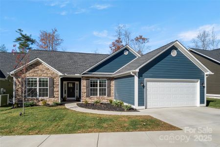 New construction Single-Family house 133 Marianne Dr, Hendersonville, NC 28739 - image