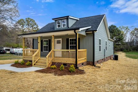New construction Single-Family house 420 Charlotte St, York, SC 29745 - image