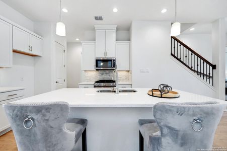 New construction Single-Family house 619 Dorstrasse, New Braunfels, TX 78130 null- photo 9 9