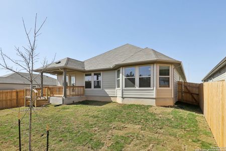 New construction Single-Family house 120 Shelton Pass, Cibolo, TX 78108 The Fitzhugh (C402)- photo 47 47