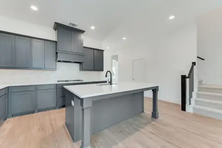 New construction Single-Family house 250 Landon Trl, Fate, TX 75189 plan Roberts - S4308 - image 5