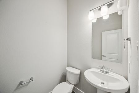 New construction Single-Family house 120 Rancher Trl, Waxahachie, TX 75165 plan Verona - image 14