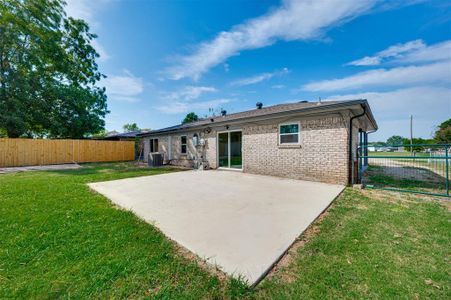 New construction Single-Family house 130 Wright Dr, Blossom, TX 75416 - image