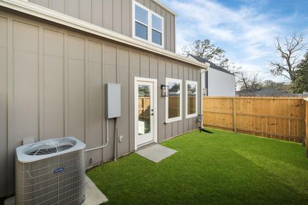 New construction Single-Family house 414 Stonework Landing Ln, Houston, TX 77076 PRIMROSE- photo 2 2