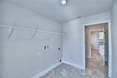 New construction Single-Family house 4023 Tullamore Ln, Auburndale, FL 33823 null- photo 42 42