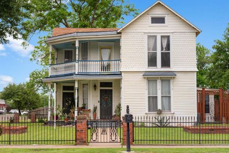 New construction Single-Family house 501 N Anglin St, Cleburne, TX 76031 null- photo 0
