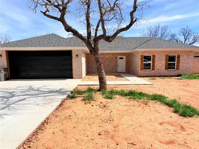 New construction Single-Family house 1503 S Rodgers Dr, Graham, TX 76450 - image
