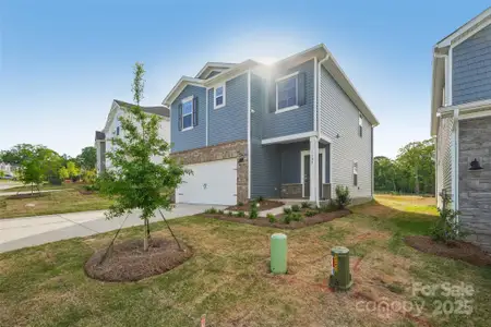 New construction Single-Family house 5026 Poplin Vly, Cherryville, NC 28021 plan Dallas - image