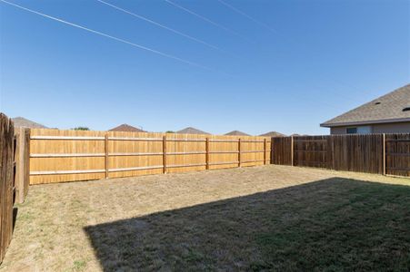 New construction Single-Family house 129 Trailstone Dr, Bastrop, TX 78602 Walker- photo 32 32