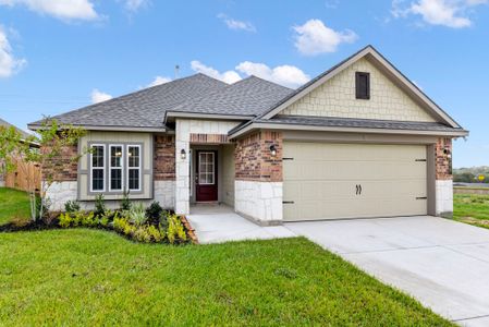 New construction Single-Family house 2001 Jester Trl, Bryan, TX 77807 plan The 1613 - image