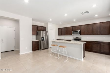 New construction Single-Family house 18068 W Camino De Oro, Surprise, AZ 85387 plan Plan 9 - image 6