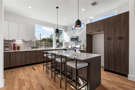 New construction Single-Family house 5404 Mulvey St, Houston, TX 77020 - image 14