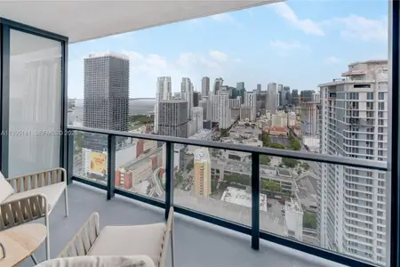 New construction Condo house 159 Ne 6Th St, Unit 3310, Miami, FL 33132 - image
