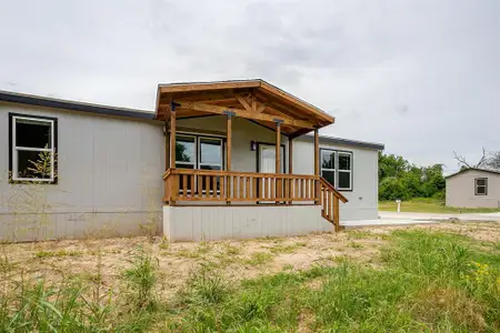 New construction Manufactured Home house 5900 Arrowhead Dr, Granbury, TX 76048 - image