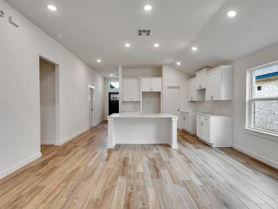 New construction Single-Family house 8323 Amber Summit Ln, Angleton, TX 77515 - image 13
