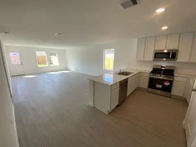 New construction Single-Family house 159 Sterling River Ln, Magnolia, TX 77354 plan RC Westbrook - image 7