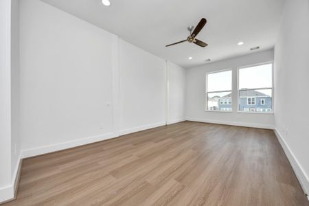 New construction Single-Family house 2216 Via Cami, Houston, TX 77051 - image 19