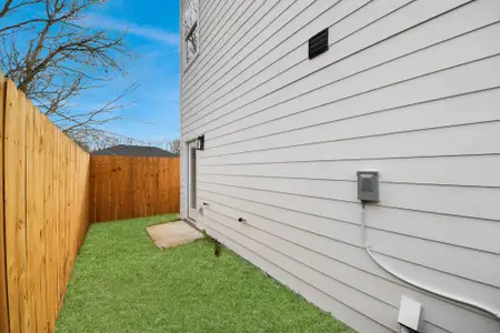 New construction Single-Family house 3537 Amos St, Houston, TX 77021 - image 4
