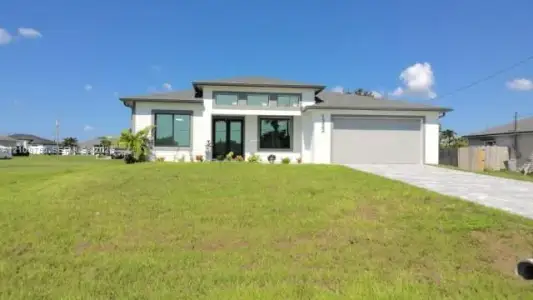 New construction Single-Family house 1322 Ne 5Th Pl, Cape Coral, FL 33909 - image