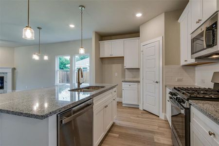 New construction Single-Family house 602 Kyle Dr, Tioga, TX 76271 plan The Oriole - image 13