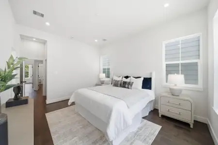 New construction Single-Family house 5522 Wheatley St, Unit E, Houston, TX 77091 - image 5