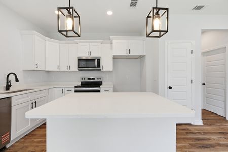 New construction Single-Family house 2830 Blackbird Ct, Crestview, FL 32536 plan Franklin - image 8