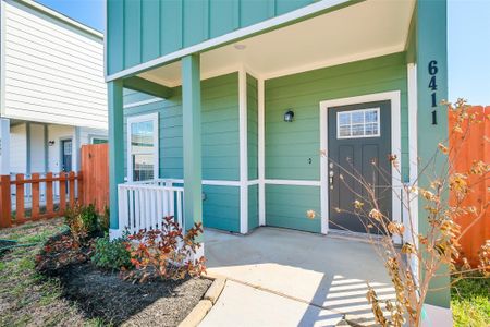 New construction Single-Family house 6407 Paris St, Houston, TX 77021 - image