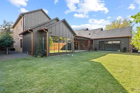 New construction Single-Family house 5925 Williamstown Rd, Dallas, TX 75230 - image