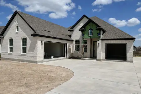New construction Single-Family house 3727 Moru Oak Dr, Seguin, TX 78155 plan Farris - image