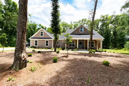 New construction Single-Family house 3504 Dunstable Dr, Deland, FL 32720 - image