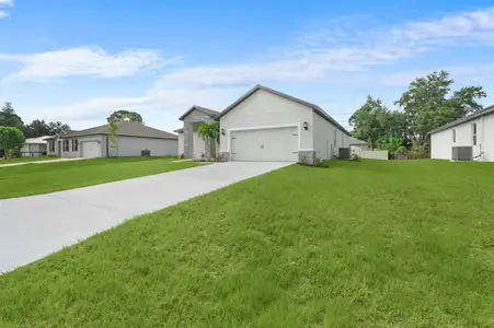 New construction Single-Family house 1526 Sw Nervia Ave, Port St. Lucie, FL 34953 - image