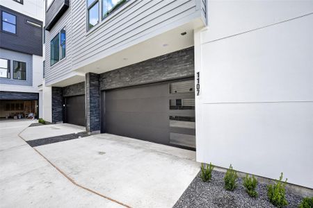 New construction Single-Family house 1107 Wilson St, Houston, TX 77019 - image 4