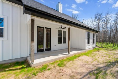 New construction Single-Family house 106 Waipahoehoe Dr, Bastrop, TX 78602 null- photo 30 30