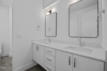 New construction Townhouse house 810 Culpepper Ln, Raleigh, NC 27610 - image 6