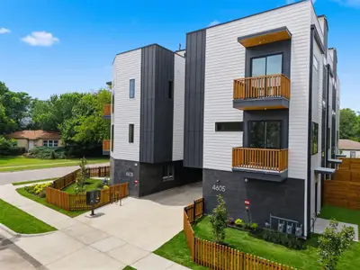 New construction Townhouse house 4605 Belmont Ave, Unit 201, Dallas, TX 75204 - image