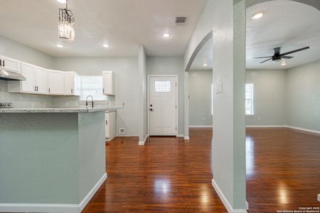 New construction Single-Family house 630 W Harding, San Antonio, TX 78221 null- photo 11 11