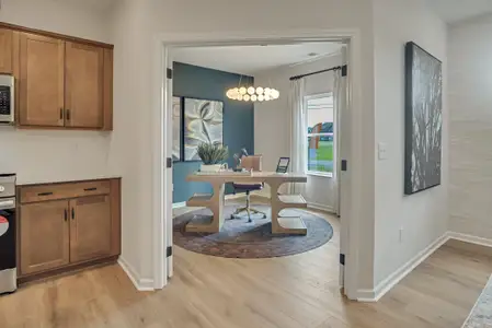 New construction Single-Family house 10007 Whitney Reach Dr, Iowa Colony, TX 77583 plan The Avondale - image 10