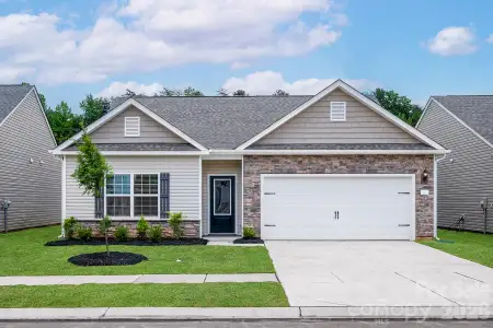 New construction Single-Family house 3617 Narrow Ln, Charlotte, NC 28215 - image